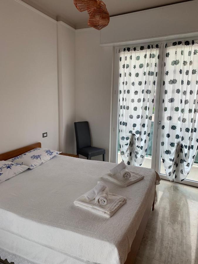 דירות קיאברי Terrazza Sul Mare In Via Devoto מראה חיצוני תמונה