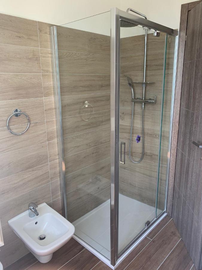 דירות קיאברי Terrazza Sul Mare In Via Devoto מראה חיצוני תמונה