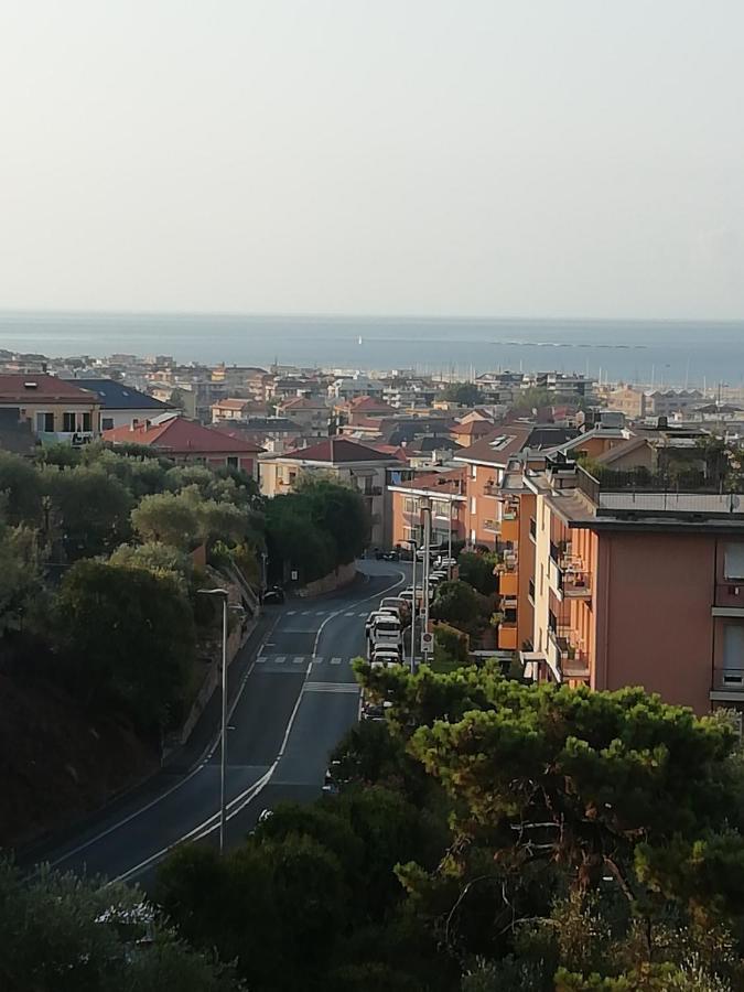 דירות קיאברי Terrazza Sul Mare In Via Devoto מראה חיצוני תמונה
